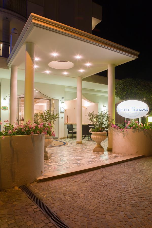 Hotel Soraya - Spiaggia Sawasdee Риччоне Экстерьер фото